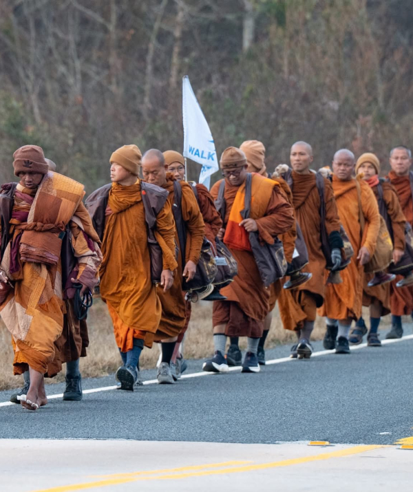 Văn học Phật giáo - ‘Walk For Peace’ - Đi bộ vì Hòa bình: Đánh Thức Sự Bình An và Tử Tế Nơi Con Người